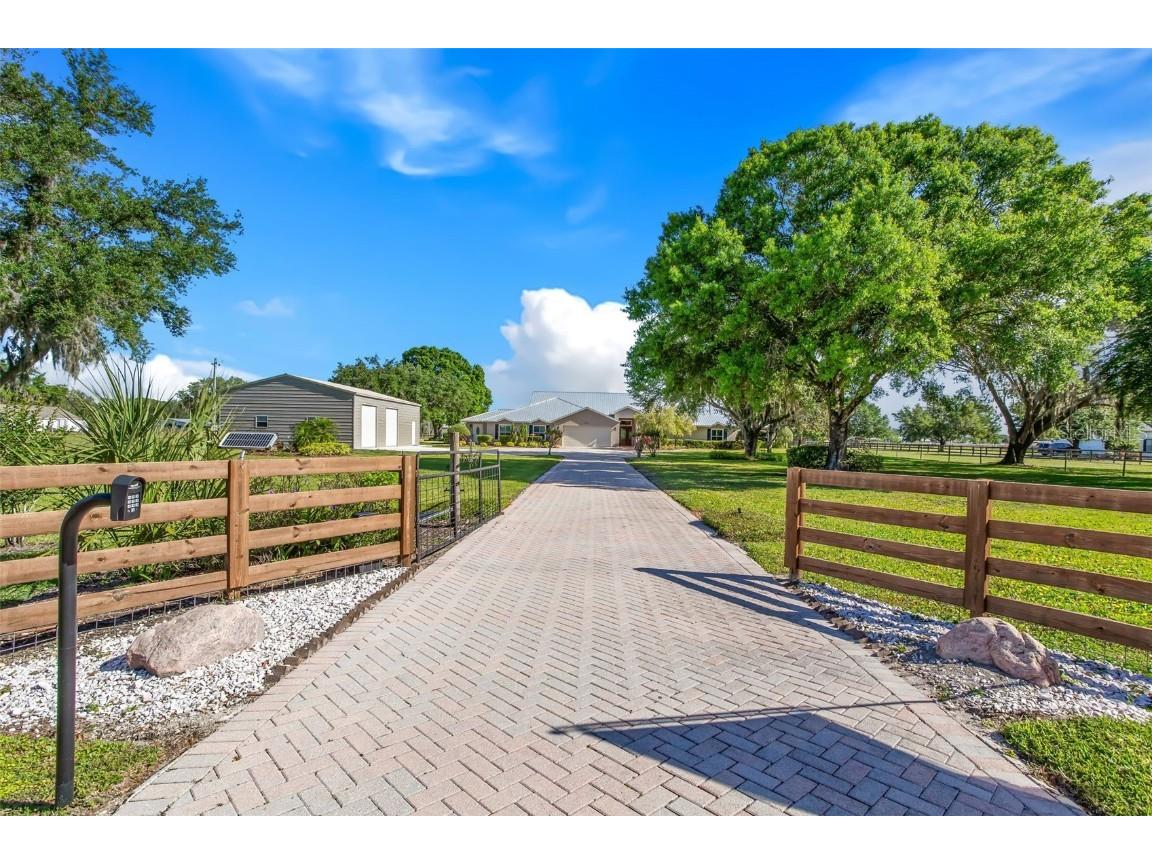 12011 Browning Road Lithia FL 33547 T3498911 image1