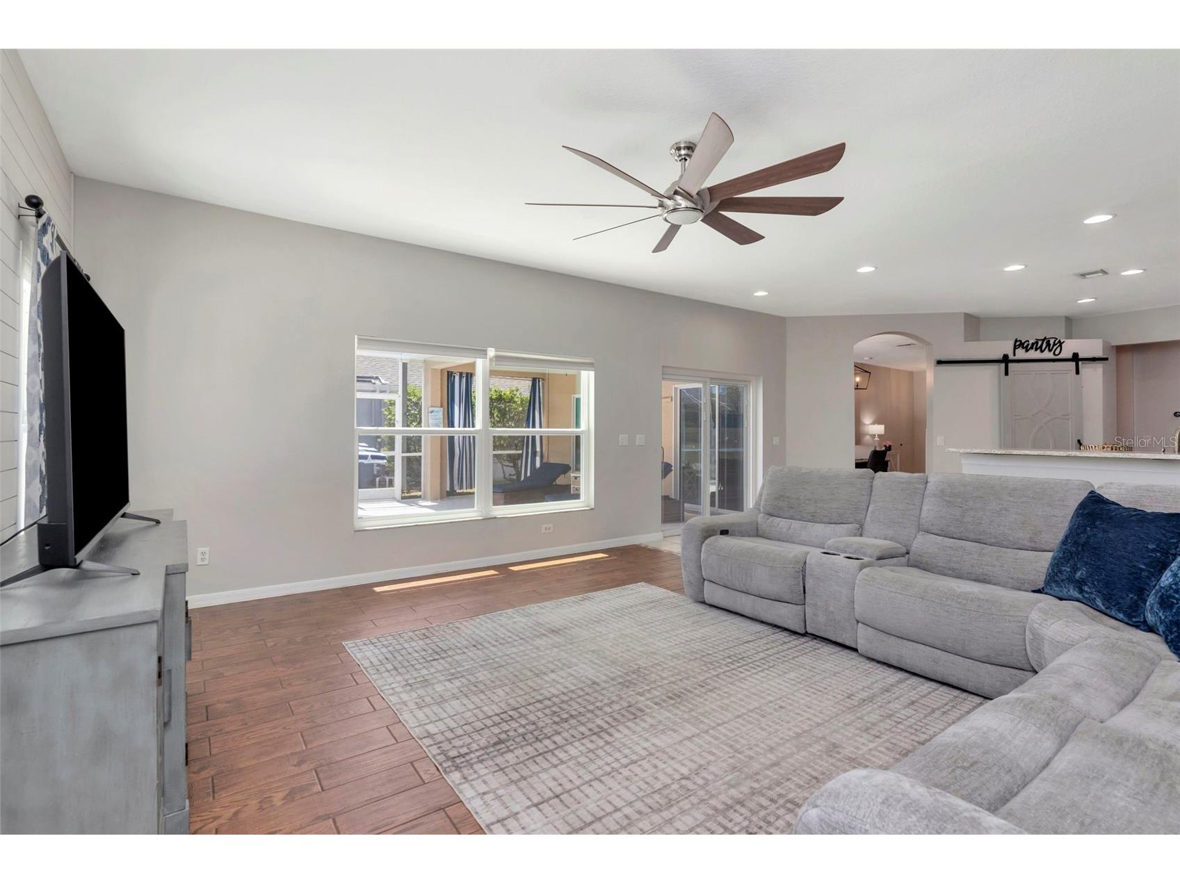 12012 Northumberland Drive Tampa FL 33626 TB8500710 image17