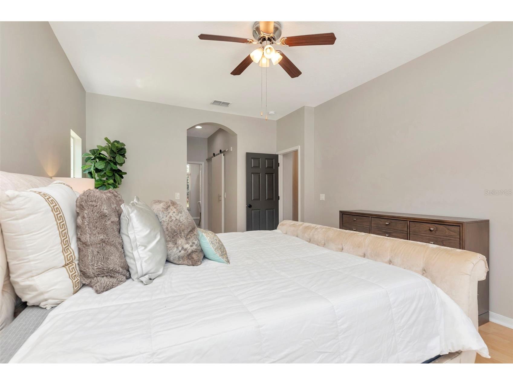 12012 Northumberland Drive Tampa FL 33626 TB8500710 image20
