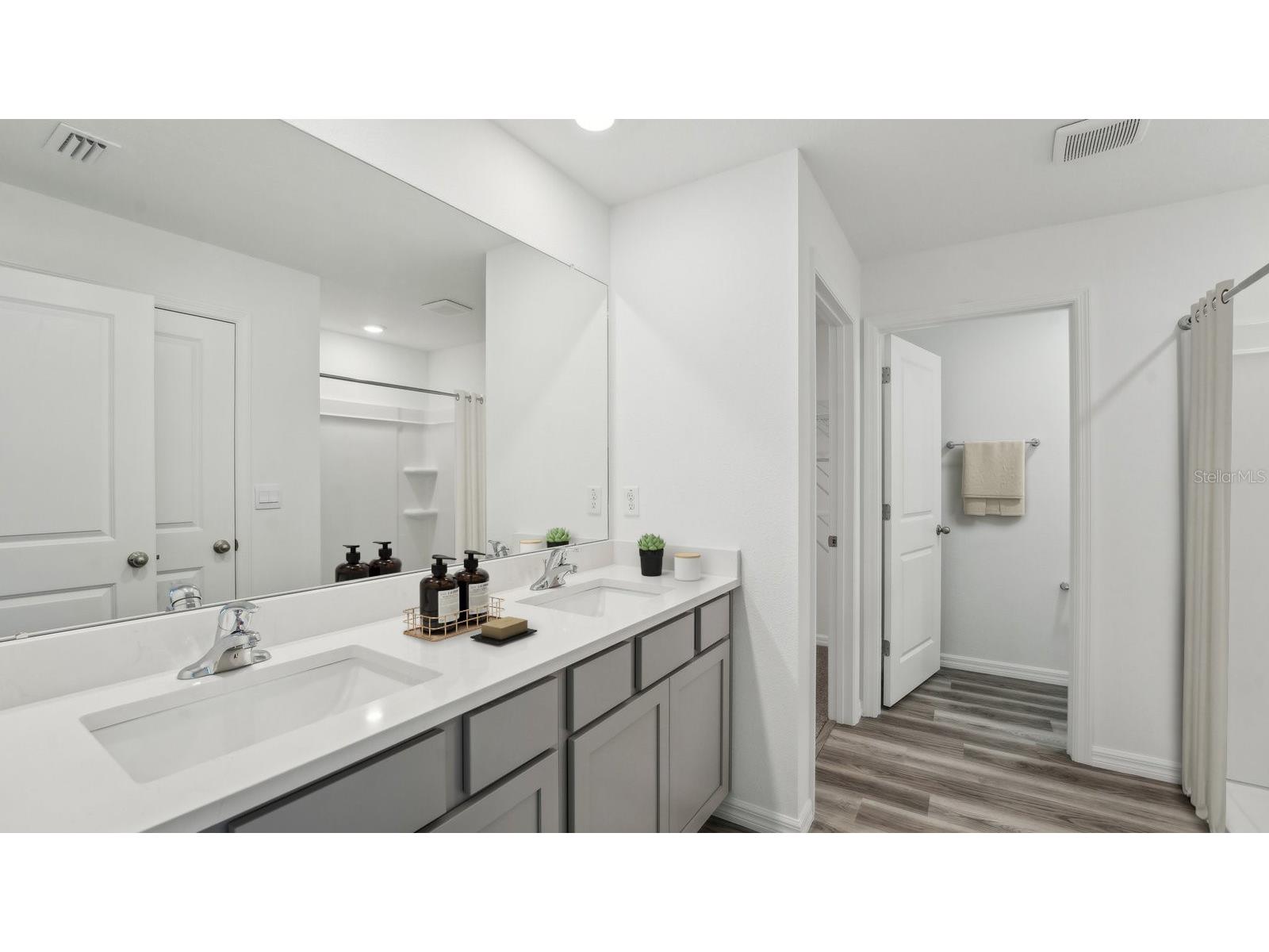 12013 Fallow Down Drive Dade City FL 33525 TB8488392 image20