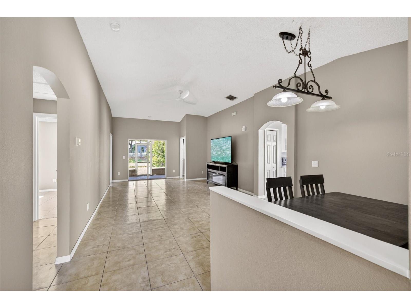 12015 Cedarfield Drive Riverview FL 33579 TB8506764 image3