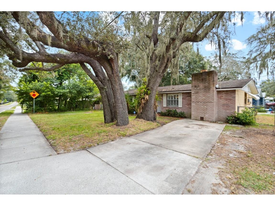 12015 E Old Hillsborough Avenue Seffner FL 33584 T3475544 image1