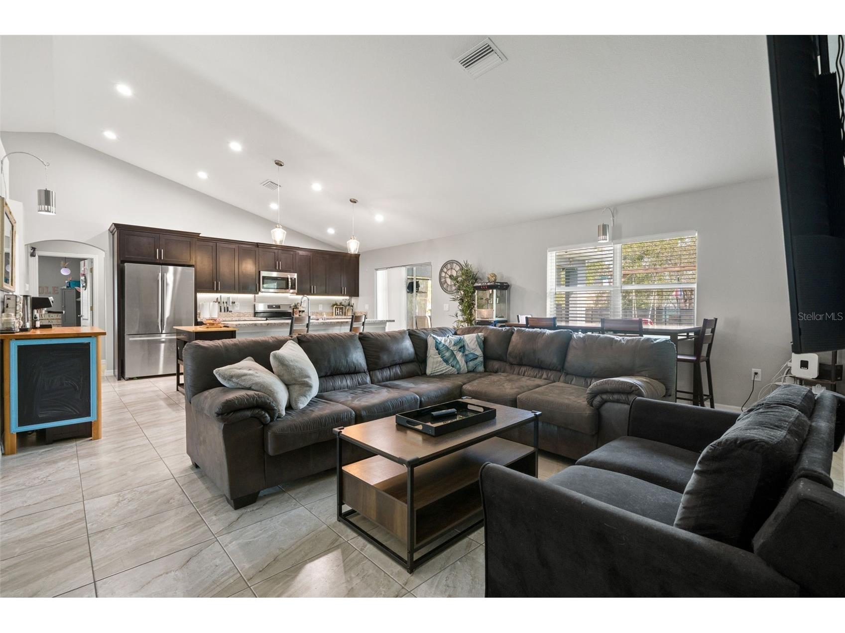 12015 Phoenix Avenue Weeki Wachee FL 34614 TB8495141 image14