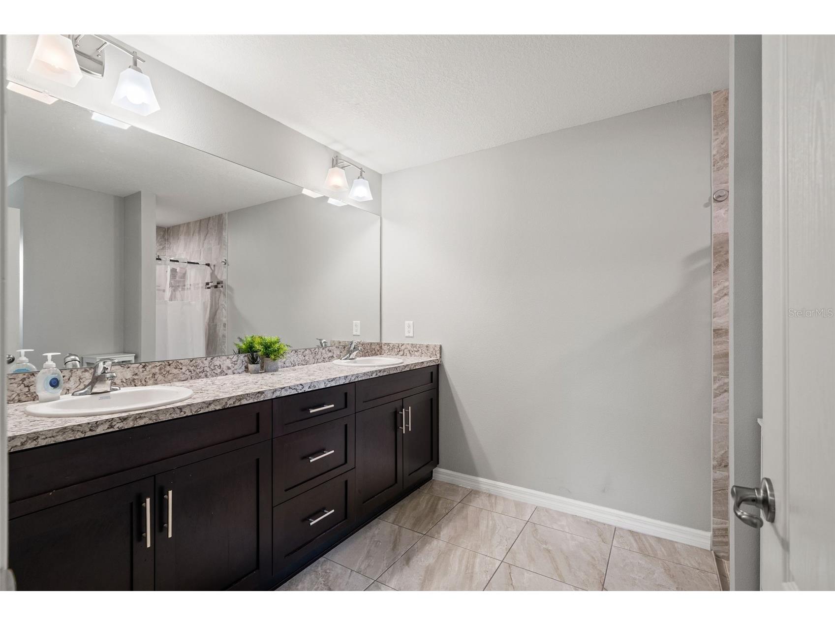 12015 Phoenix Avenue Weeki Wachee FL 34614 TB8495141 image20