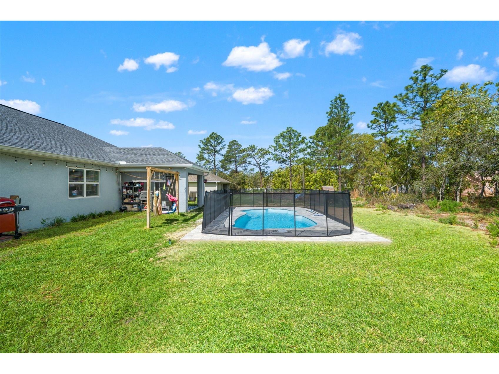 12015 Phoenix Avenue Weeki Wachee FL 34614 TB8495141 image32