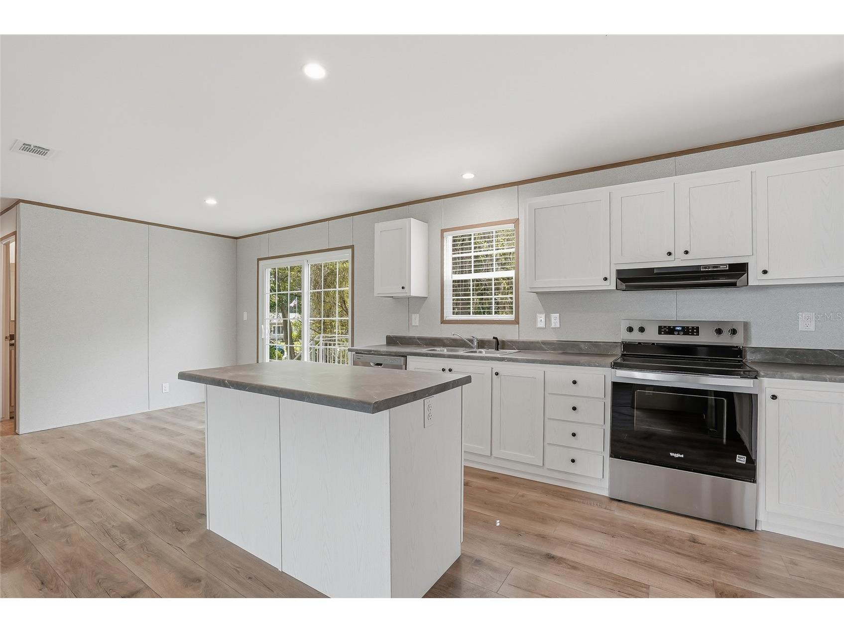 12015 Westbay Avenue New Port Richey FL 34654 TB8493271 image10