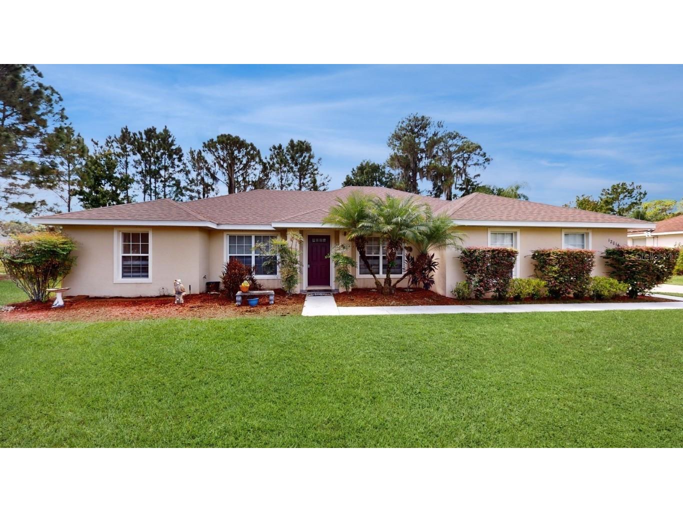 12016 Eagle Point Court Leesburg FL 34788 - LAKE EUSTIS O6241115 image1