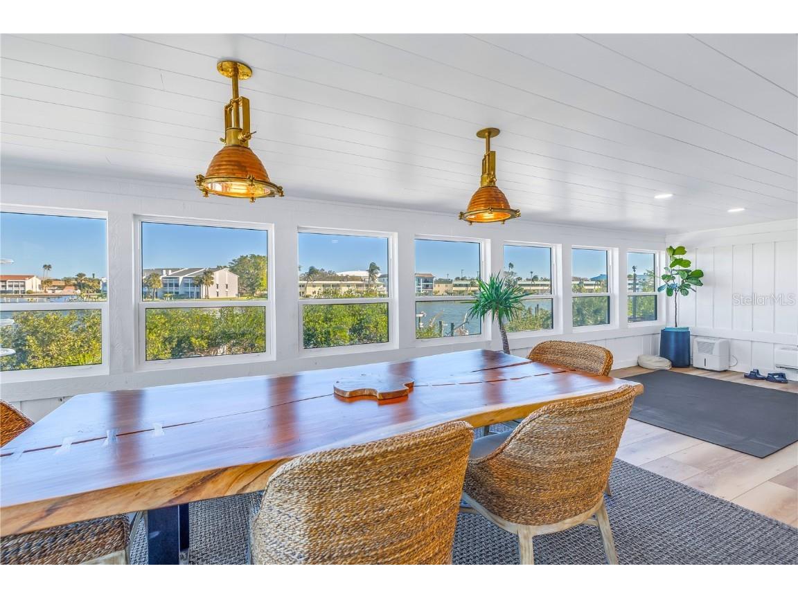 12016 Lagoon Ln Treasure Island FL 33706 TB8406307 image12