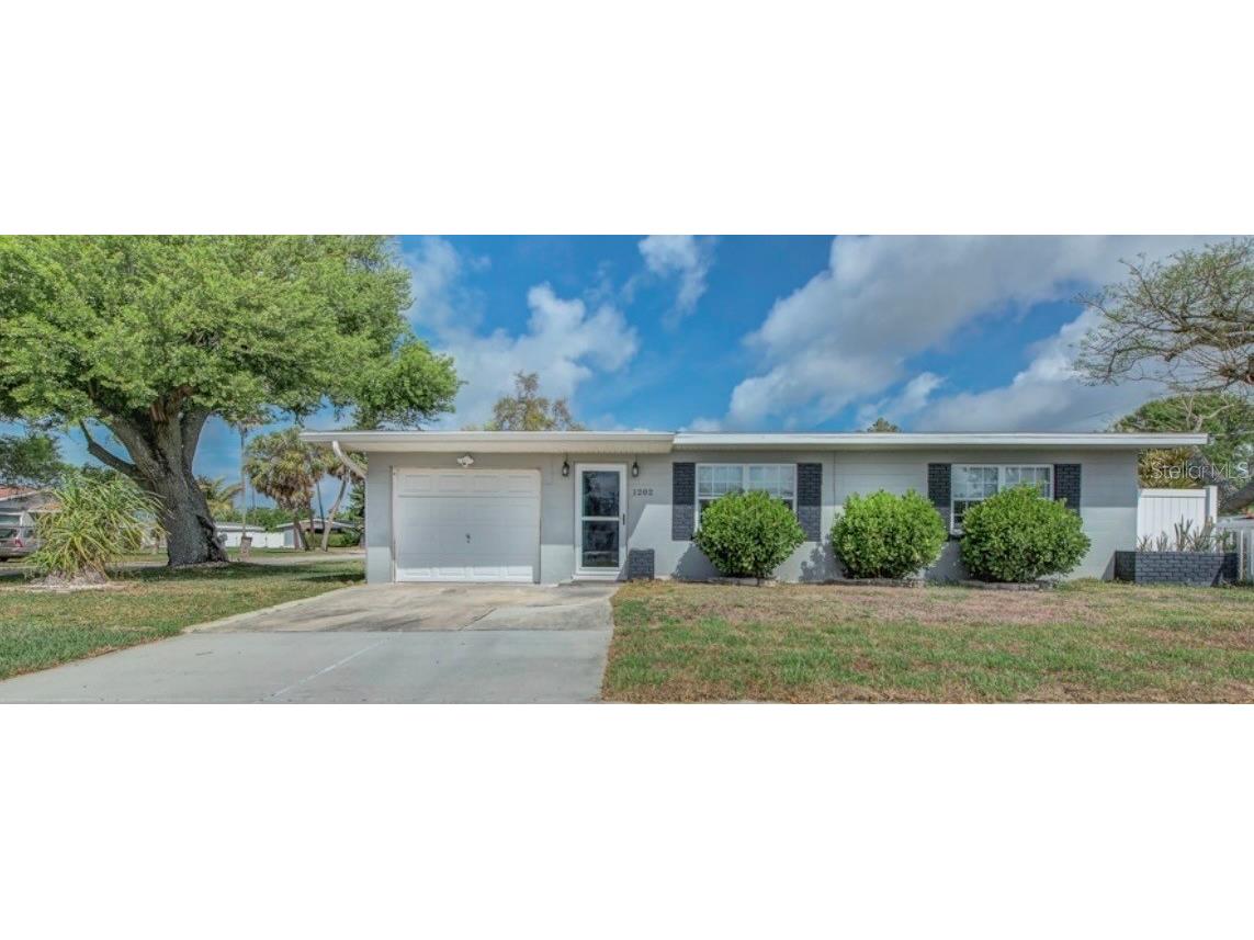 1202 26th Avenue W Palmetto FL 34221 A4685079 image1