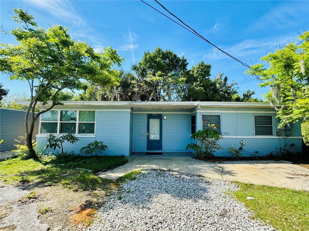 1202 E Caroline Street Tavares FL 32778 O6185196 image1