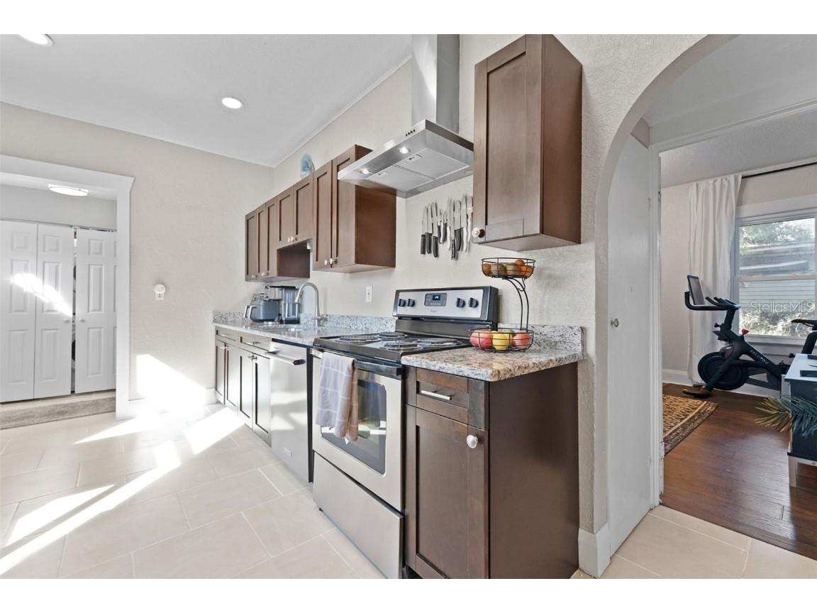 1202 E Ida Street Tampa FL 33603 TB8448141 image14