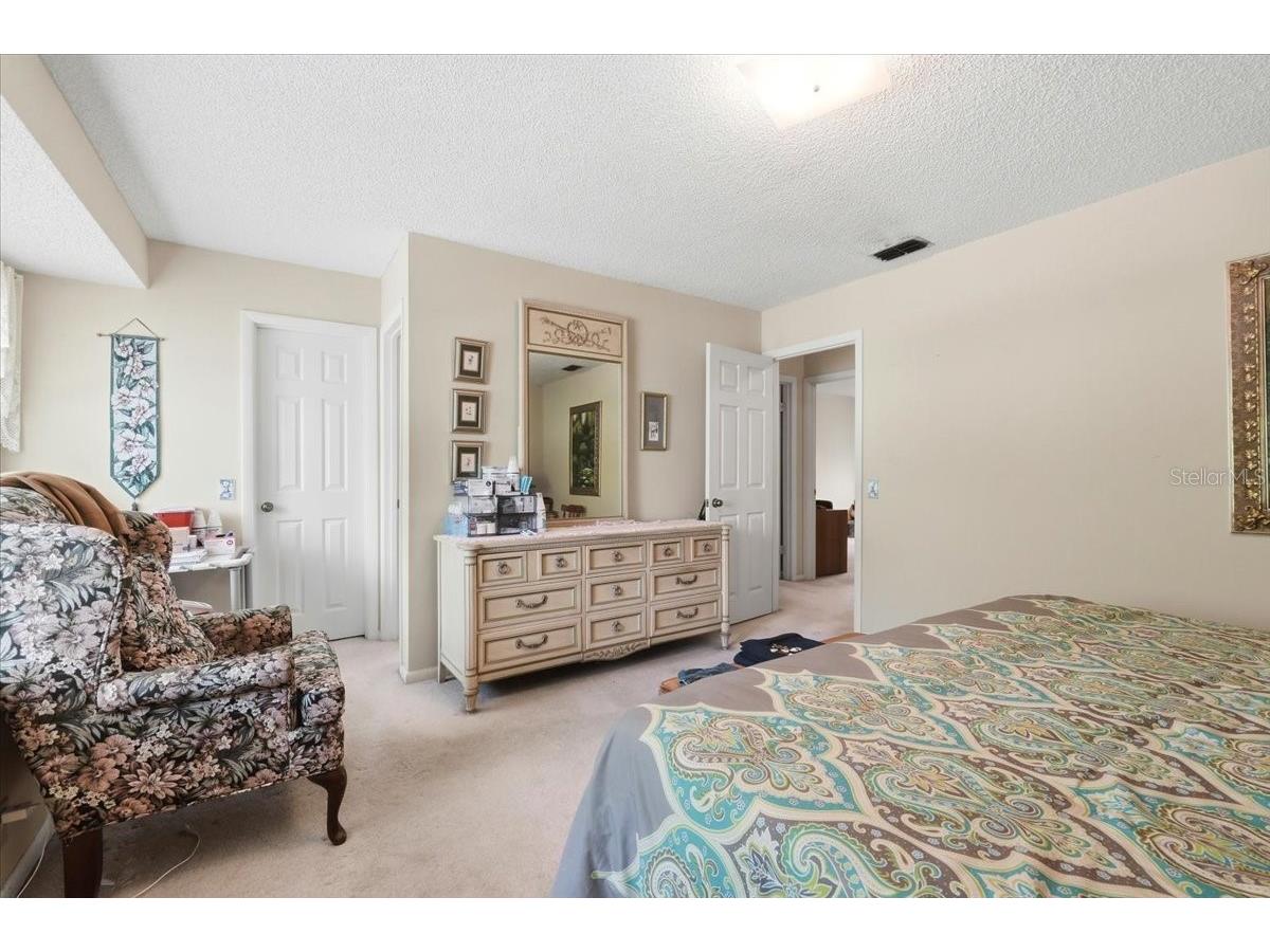 1202 Lake Ariana Boulevard Auburndale FL 33823 - LAKE ARIANA L4960189 image22