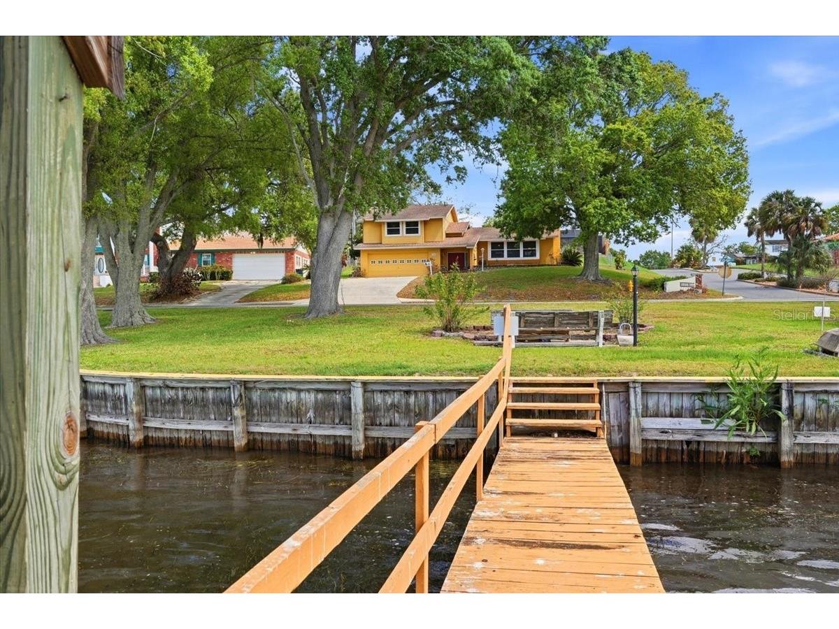 1202 Lake Ariana Boulevard Auburndale FL 33823 - LAKE ARIANA L4960189 image3