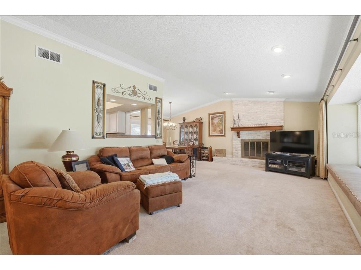 1202 Lake Ariana Boulevard Auburndale FL 33823 - LAKE ARIANA L4960189 image8
