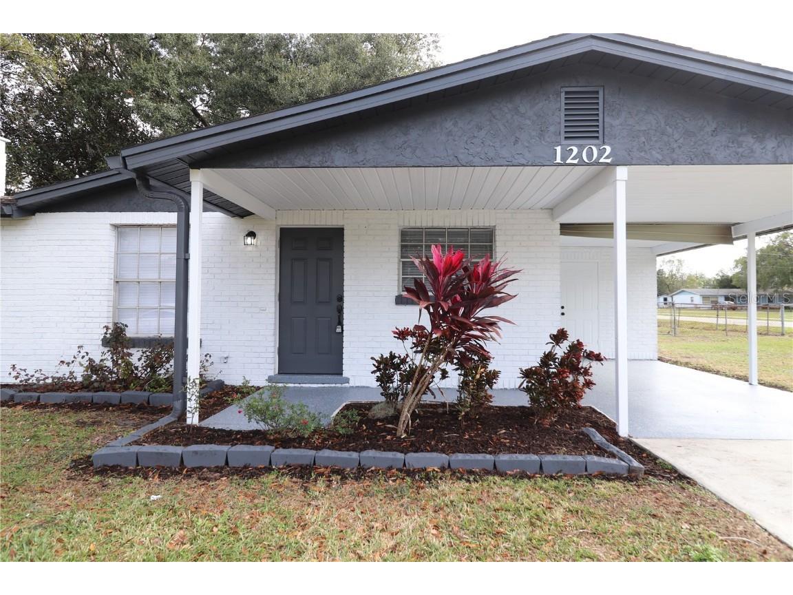 1202 N Bracewell Drive Plant City FL 33563 T3492538 image1