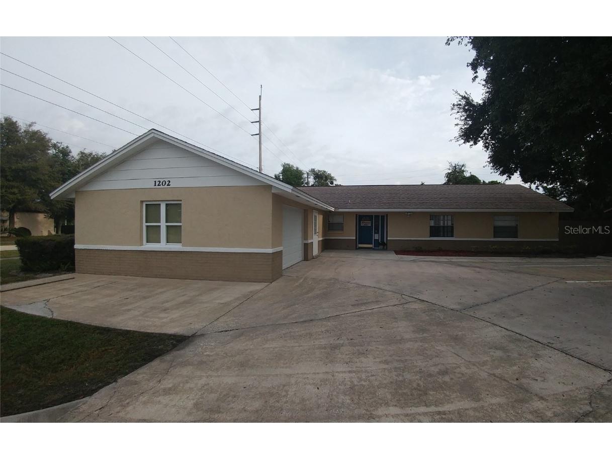 1202 Sacramento Street Deltona FL 32725 V4940810 image1