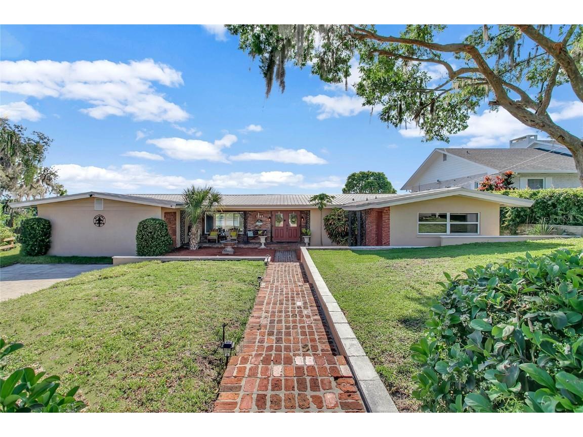 1202 W Lake Otis Drive SE Winter Haven FL 33880 - LAKE OTIS P4925716 image1