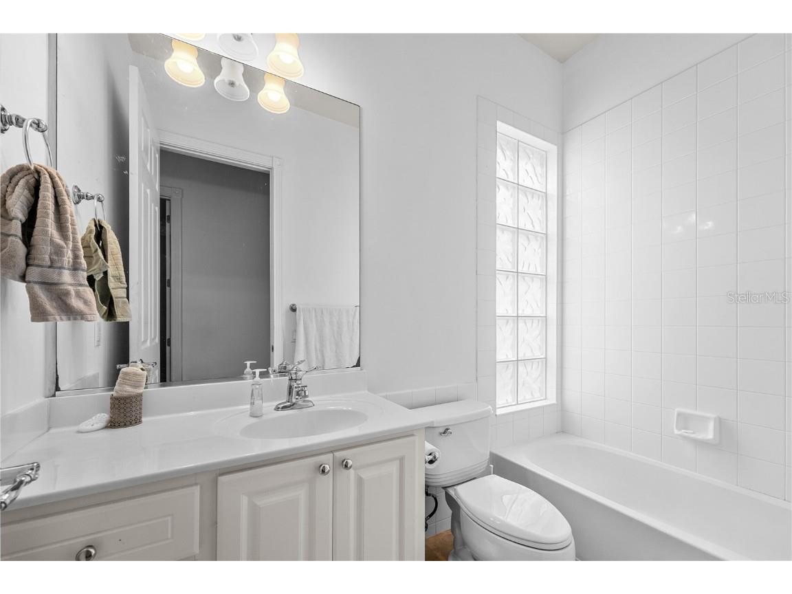 12021 Jewel Fish Ln Orlando FL 32827 - VILLAGEWALK/ LAKE NONA O6343699 image50