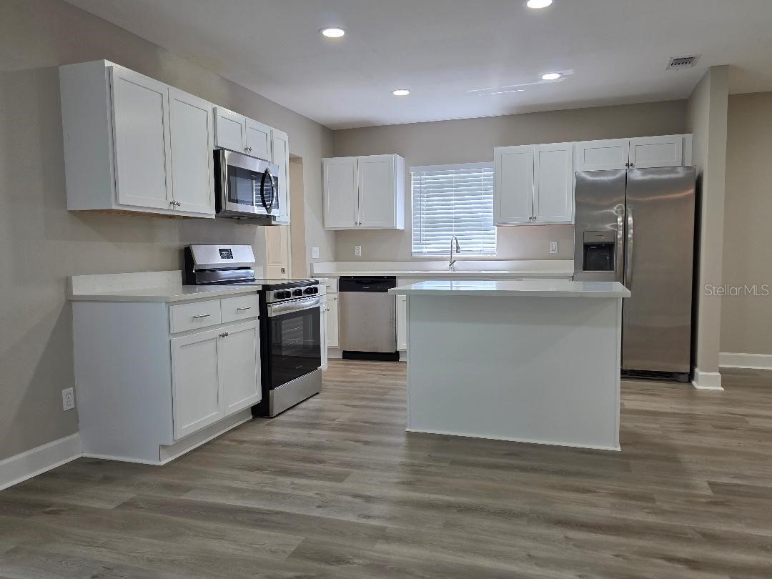 12022 Riverhills Drive Tampa FL 33617 TB8492384 image5