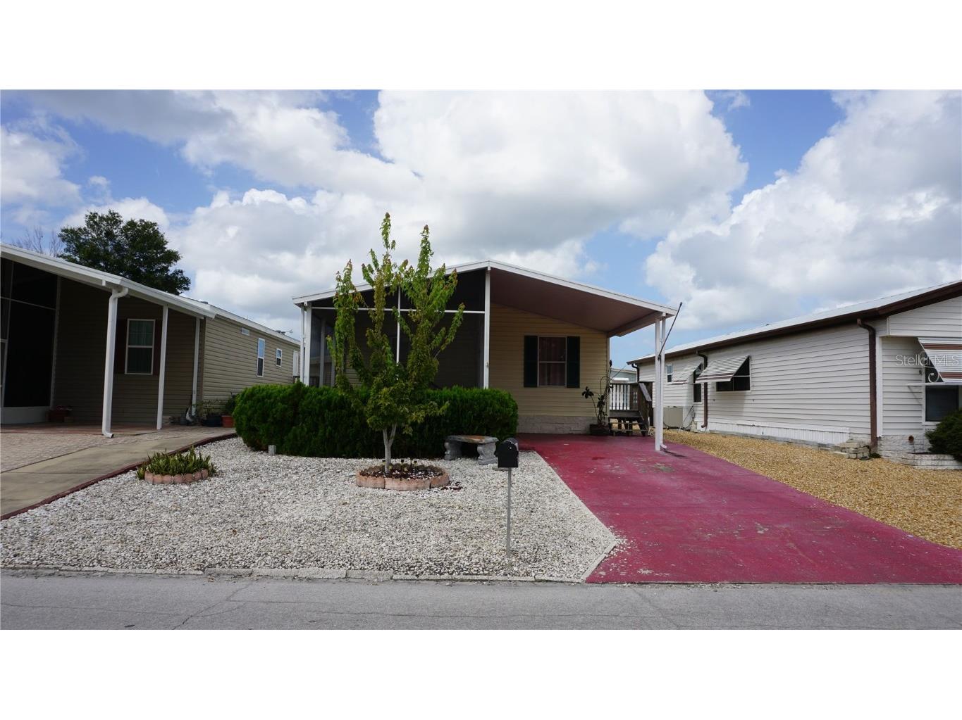 12023 Longhorn Drive Hudson FL 34667 W7879204 image1