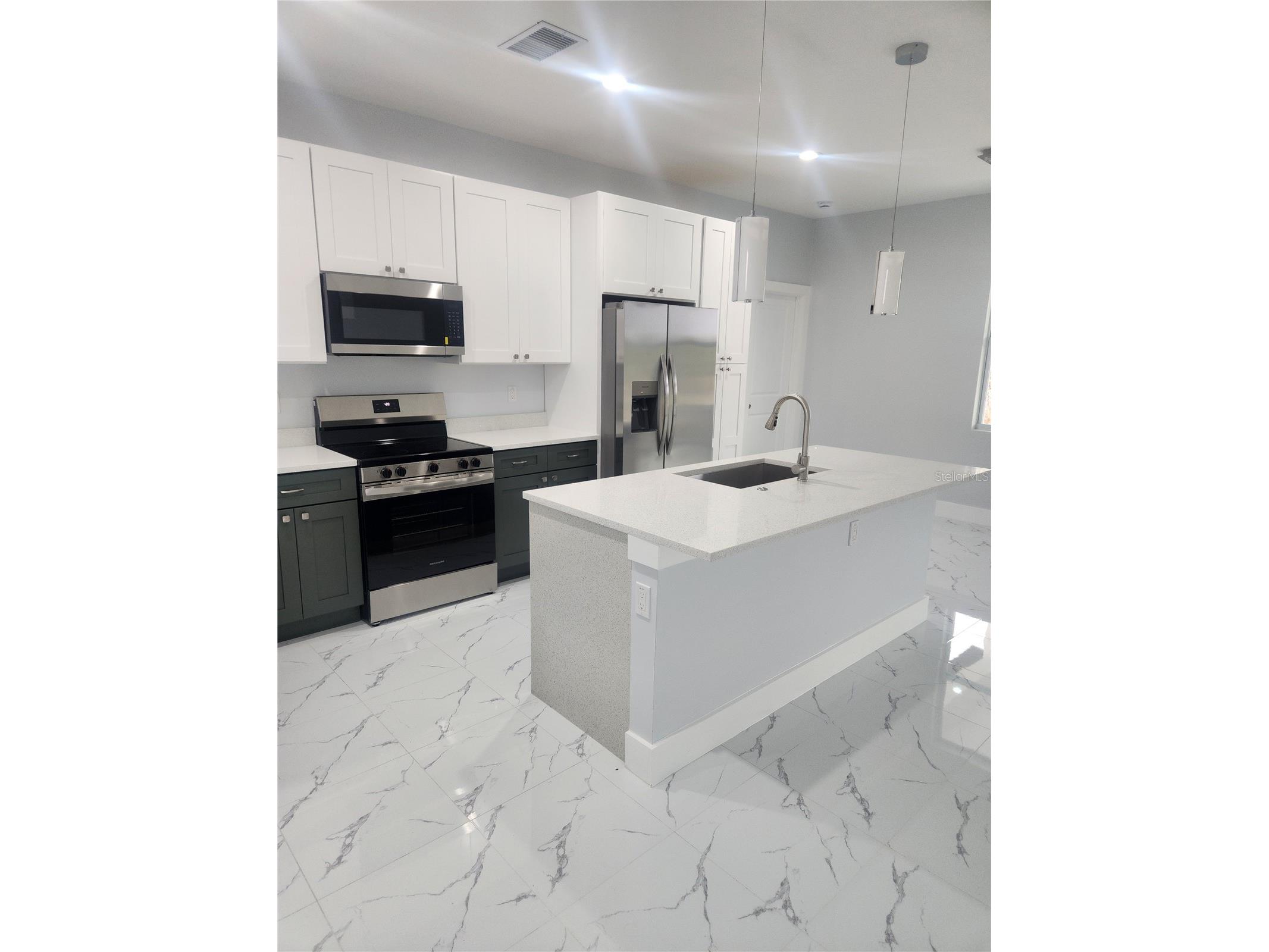 12025 Clarendon Avenue Port Charlotte FL 33981 TB8511833 image9