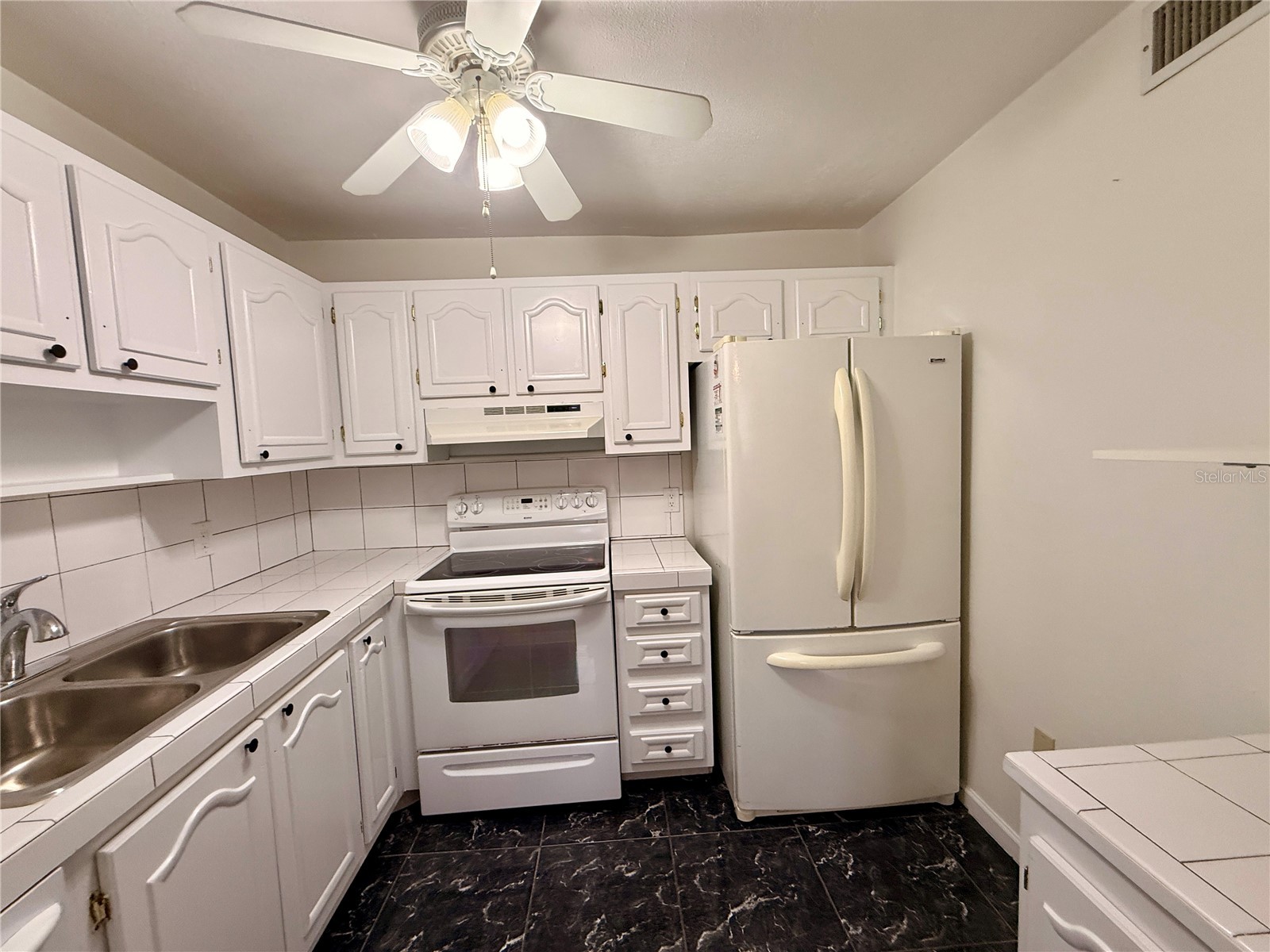 12026 Boynton Lane New Port Richey FL 34654 W7881195 image7