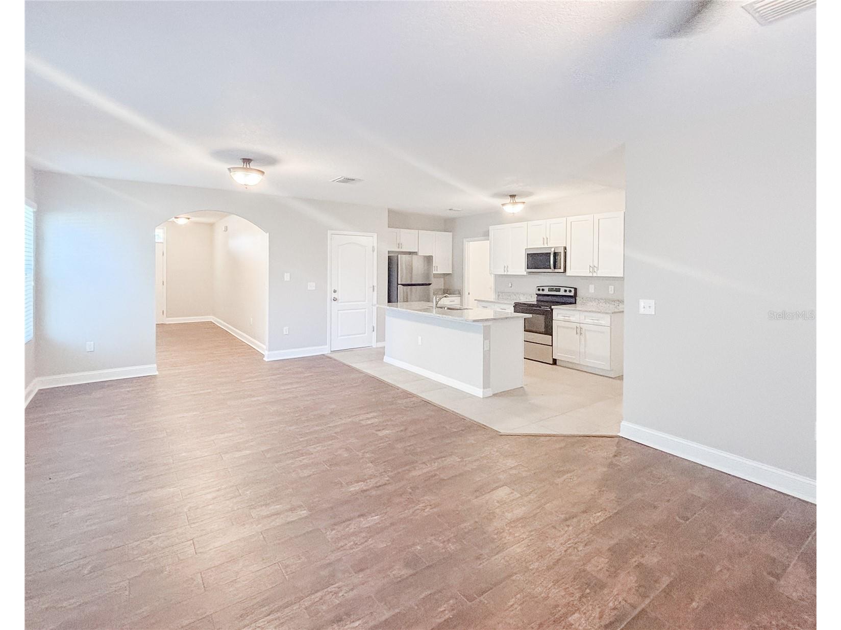 12026 Suburban Sunrise Street Riverview FL 33578 TB8490832 image6