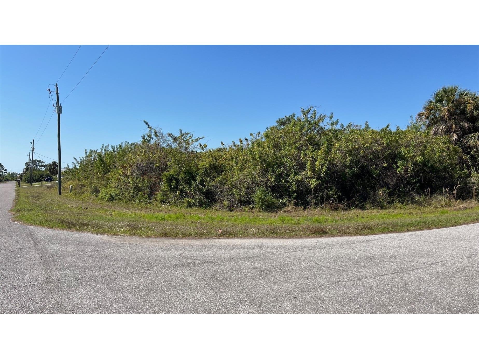 12027 Benham Avenue Port Charlotte FL 33981 D6146771 image1