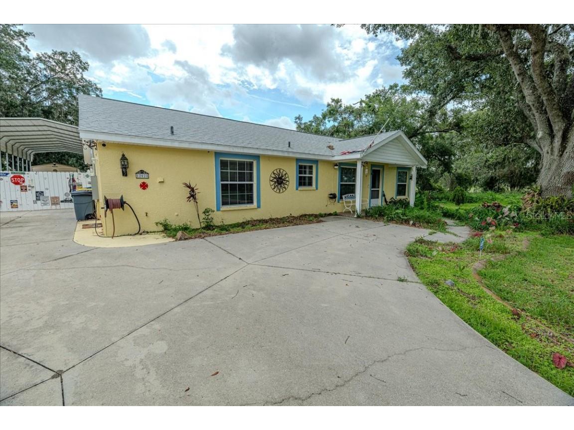 12028 San Angela Drive San Antonio FL 33576 TB8437608 image3