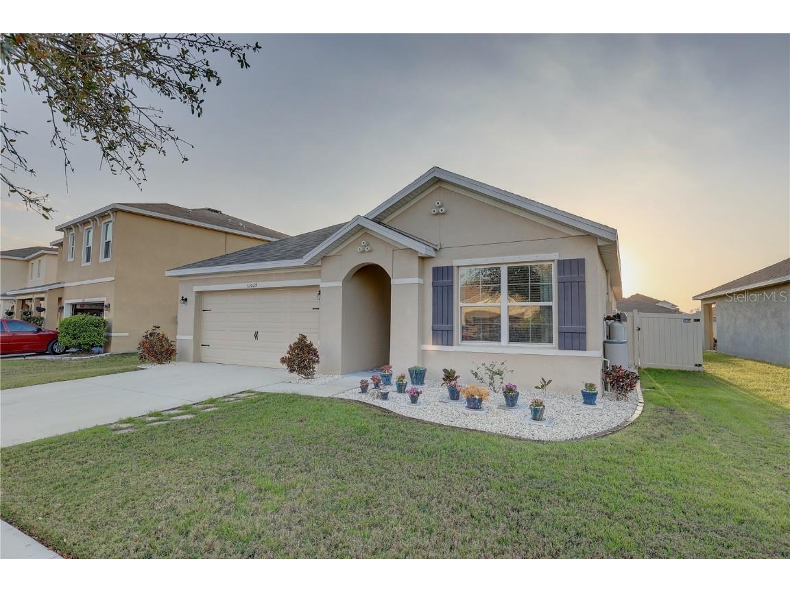 12029 Gillingham Harbor Lane Gibsonton FL 33534 TB8358059 image1