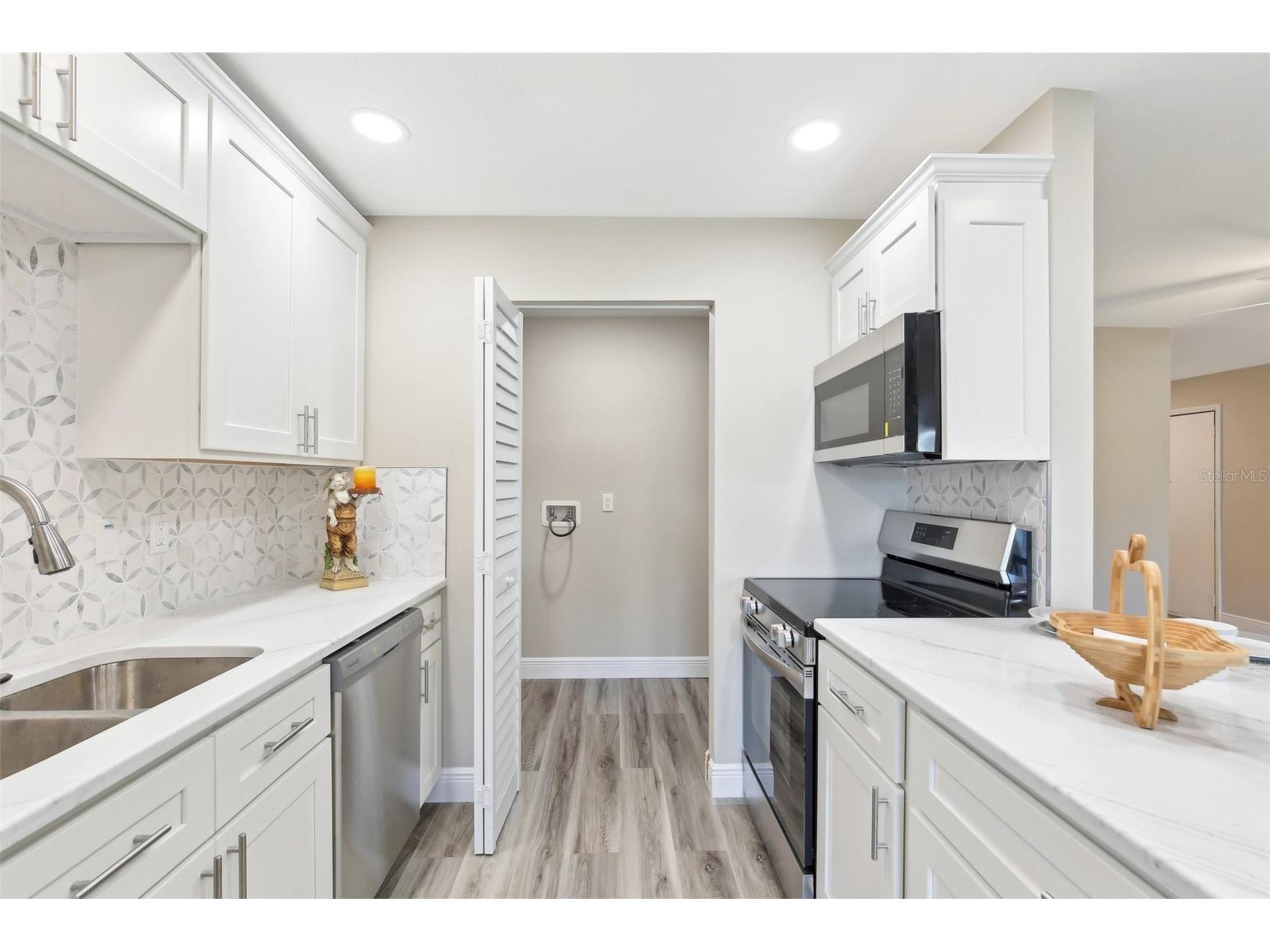 1203 16th Circle SE Largo FL 33771 TB8369877 image9