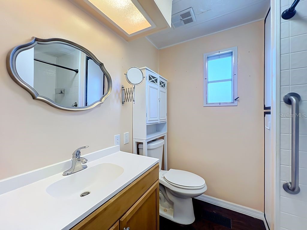 1203 Apache Circle Tavares FL 32778 G5113193 image17
