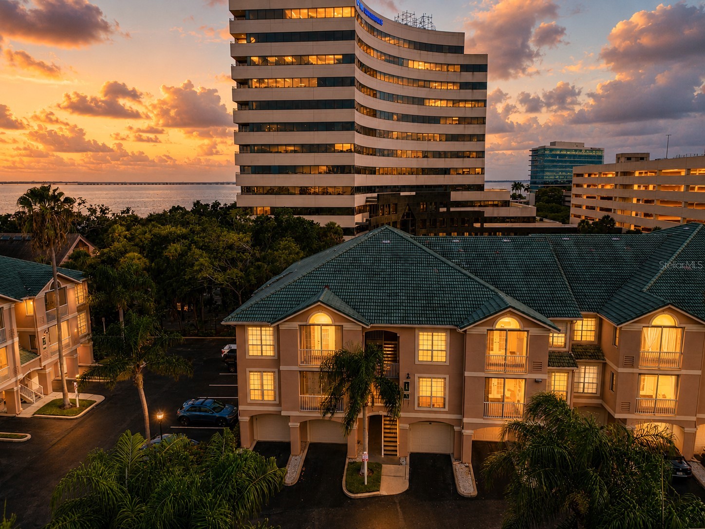 1203 Bay Club Circle #1203 Tampa FL 33607 TB8526565 image1