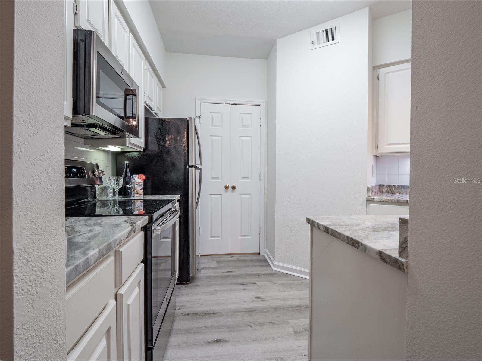 1203 Bay Club Circle #1203 Tampa FL 33607 TB8526565 image10