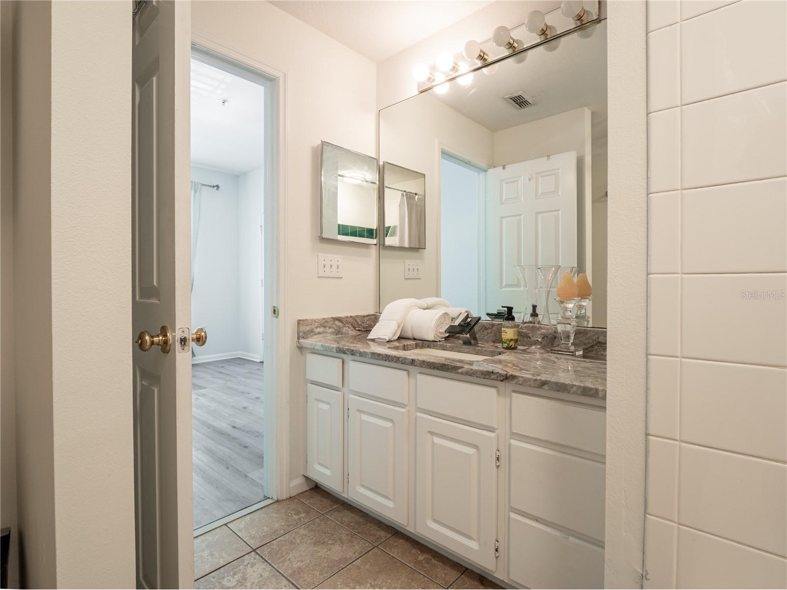 1203 Bay Club Circle #1203 Tampa FL 33607 TB8526565 image19