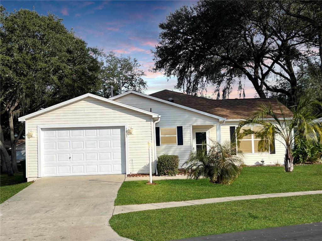 1203 Crabapple Lane Lady Lake FL 32159 G5063670 image1