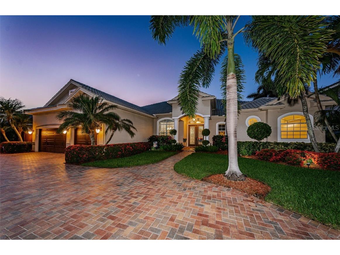 1203 Darlington Oak Circle NE Saint Petersburg FL 33703 - PLACIDO BAYOU U8205500 image1