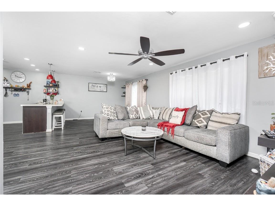 1203 Desmond Street Port Charlotte FL 33952 C7513367 image6