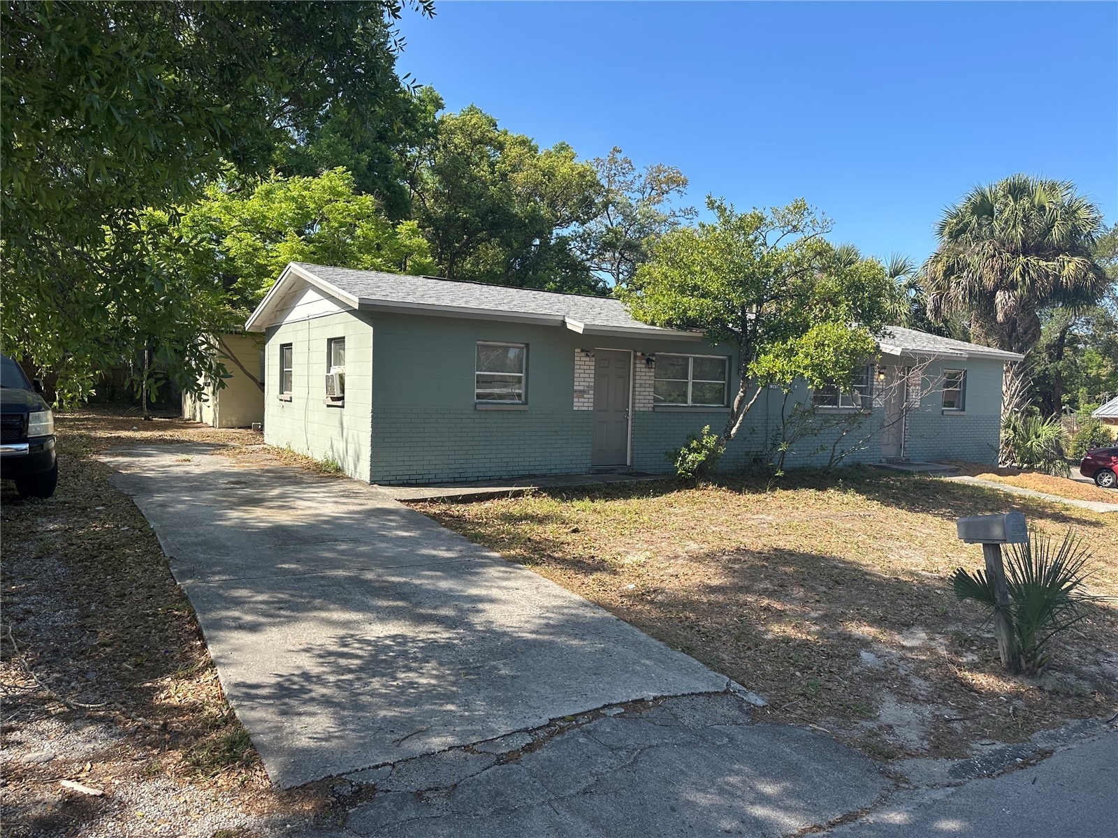 1203 E Annie Street Tampa FL 33612 TB8494935 image1