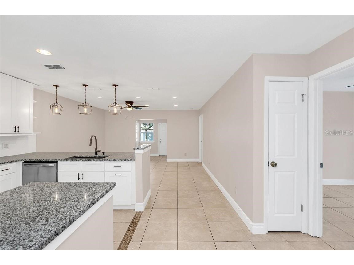 1203 Hendren Drive Orlando FL 32807 O6362459 image5