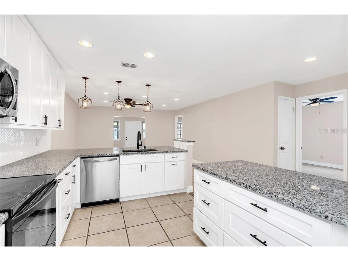 1203 Hendren Drive Orlando FL 32807 O6362459 image9