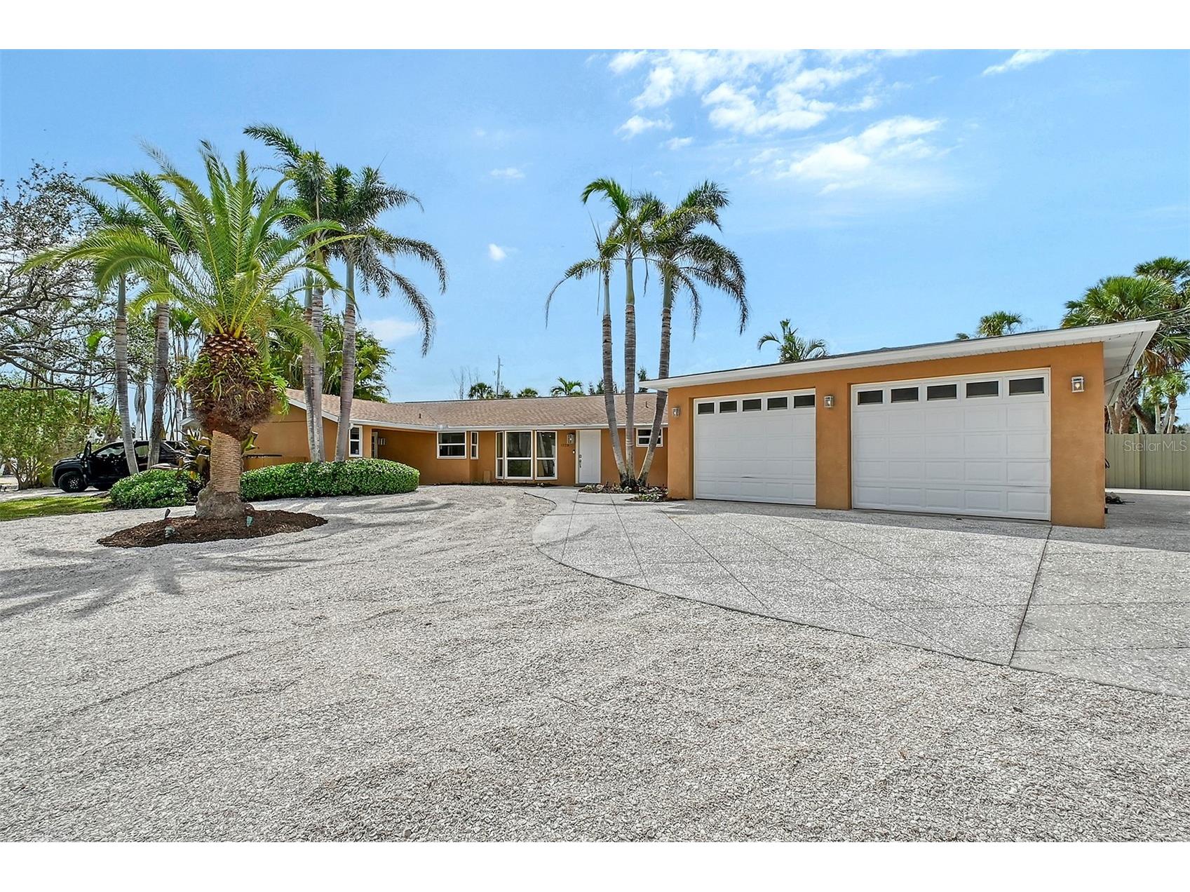 1203 Lyric Lane Sarasota FL 34242 A4656825 image1