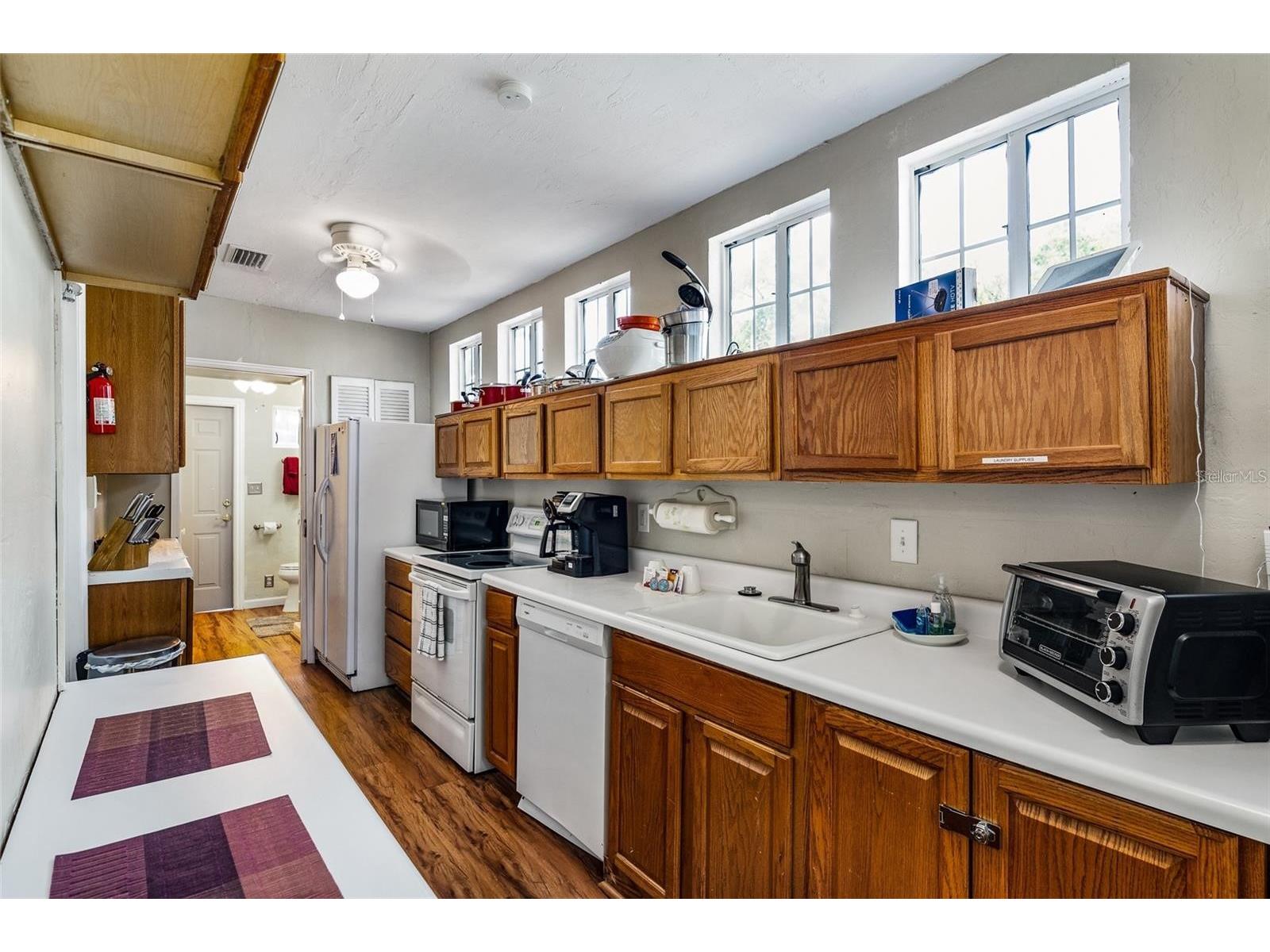 1203 NW 12th Avenue Gainesville FL 32601 GC539204 image6