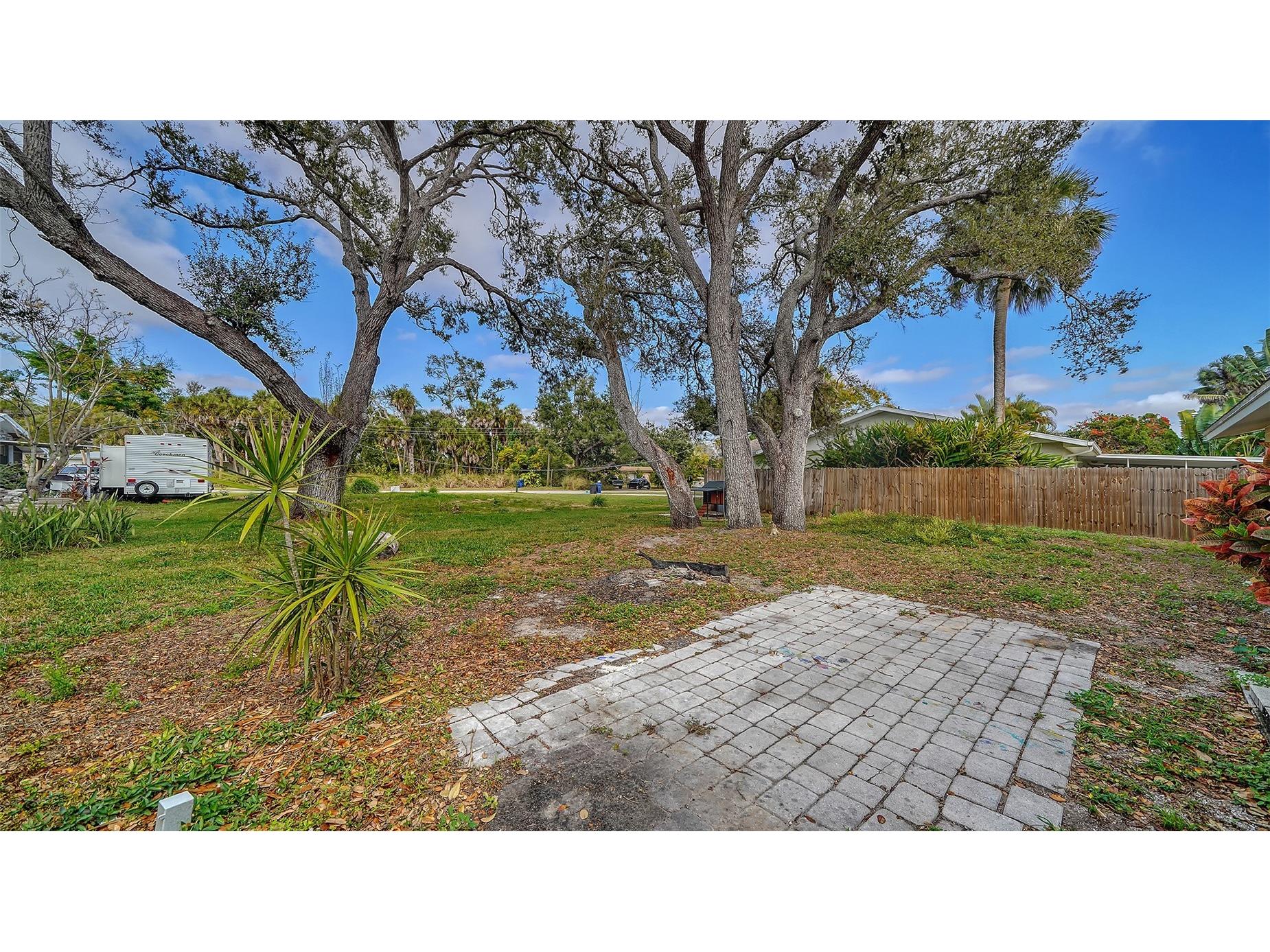 1203 Pineland Avenue Venice FL 34285 A4679605 image19