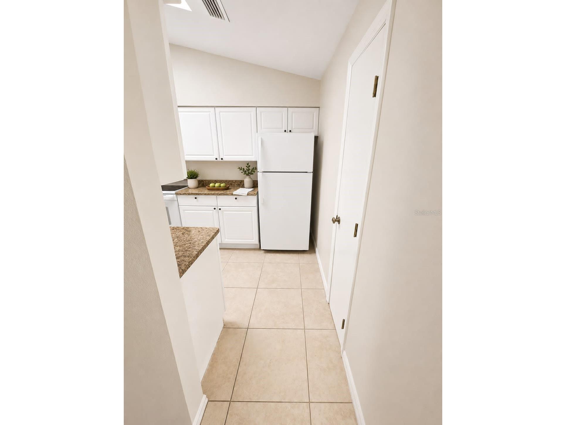 1203 Saxony Circle #B Punta Gorda FL 33983 TB8519537 image4