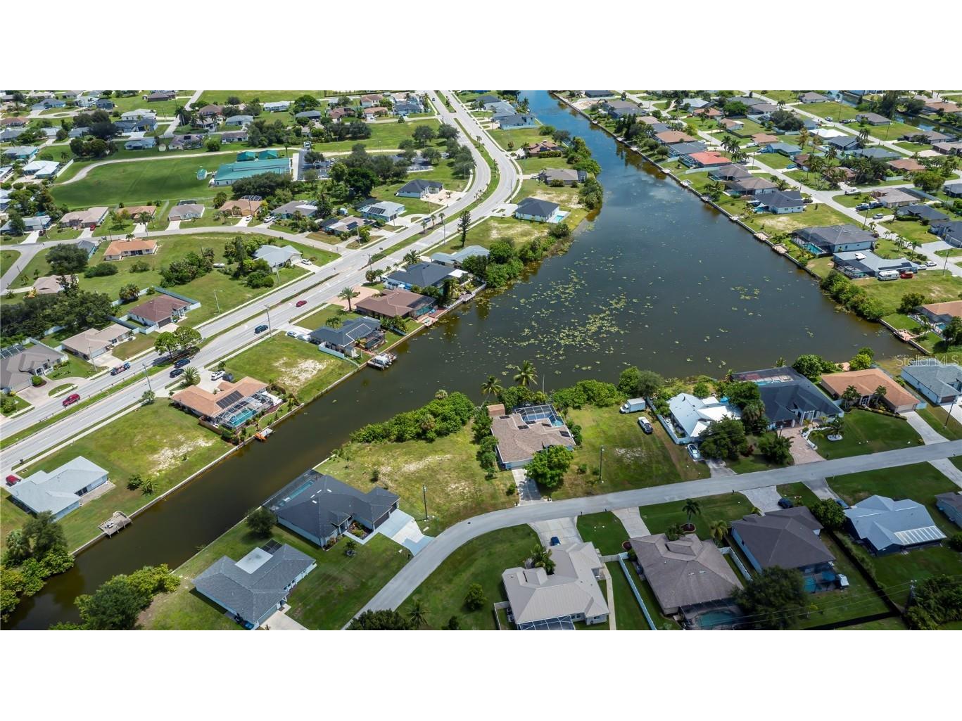 1203 SE 3rd Avenue Cape Coral FL 33990 C7514502 image1