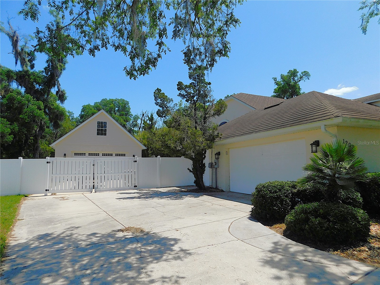 1203 SE 49th Avenue Ocala FL 34471 OM722802 image4
