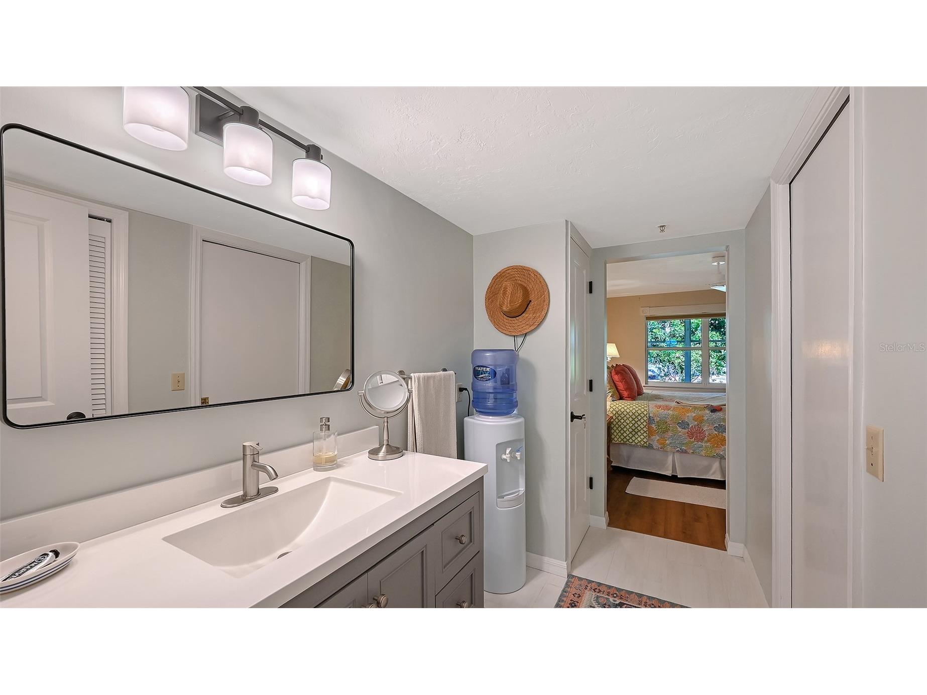 1203 Siesta Bayside Drive #1203-D Sarasota FL 34242 A4690769 image22