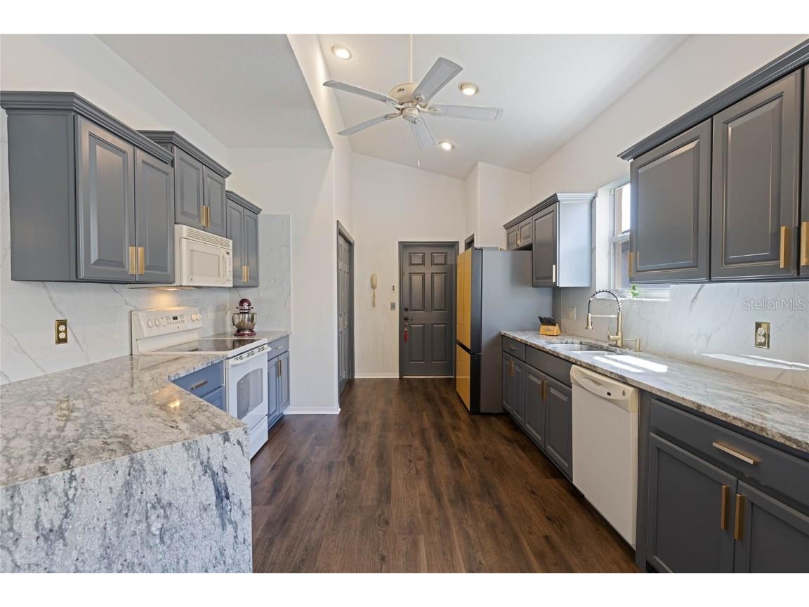 1203 W Diamond Shore Loop Hernando FL 34442 O6359295 image3