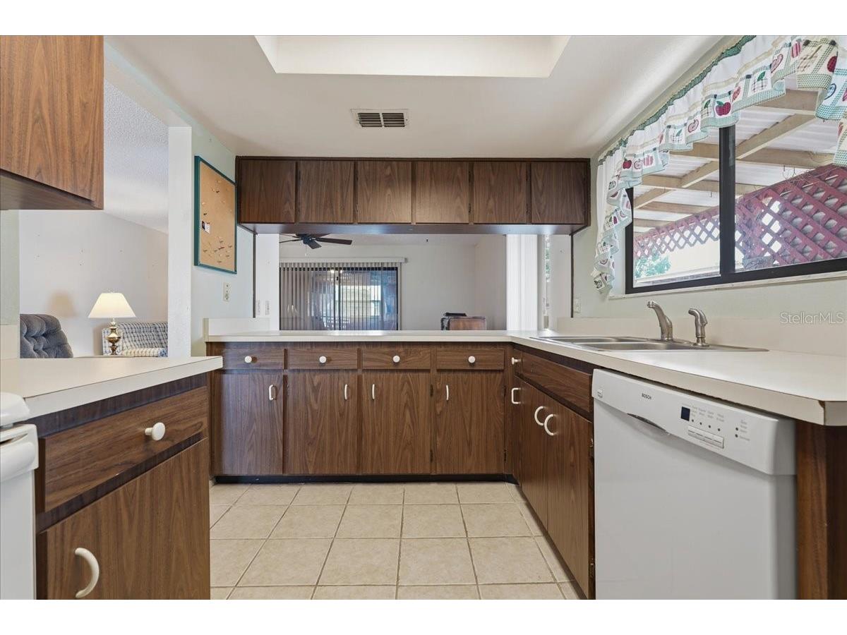 1203 W Redbud Street Plant City FL 33563 TB8520670 image32